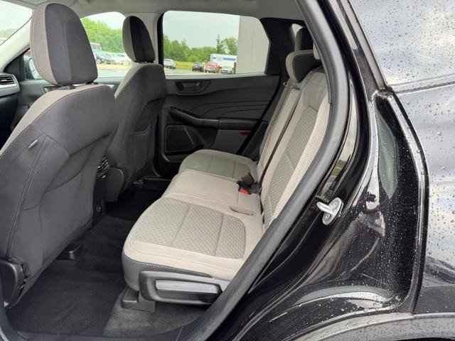Certified 2022 Ford Escape SE w/ SE Sport Appearance Package FWD image 10