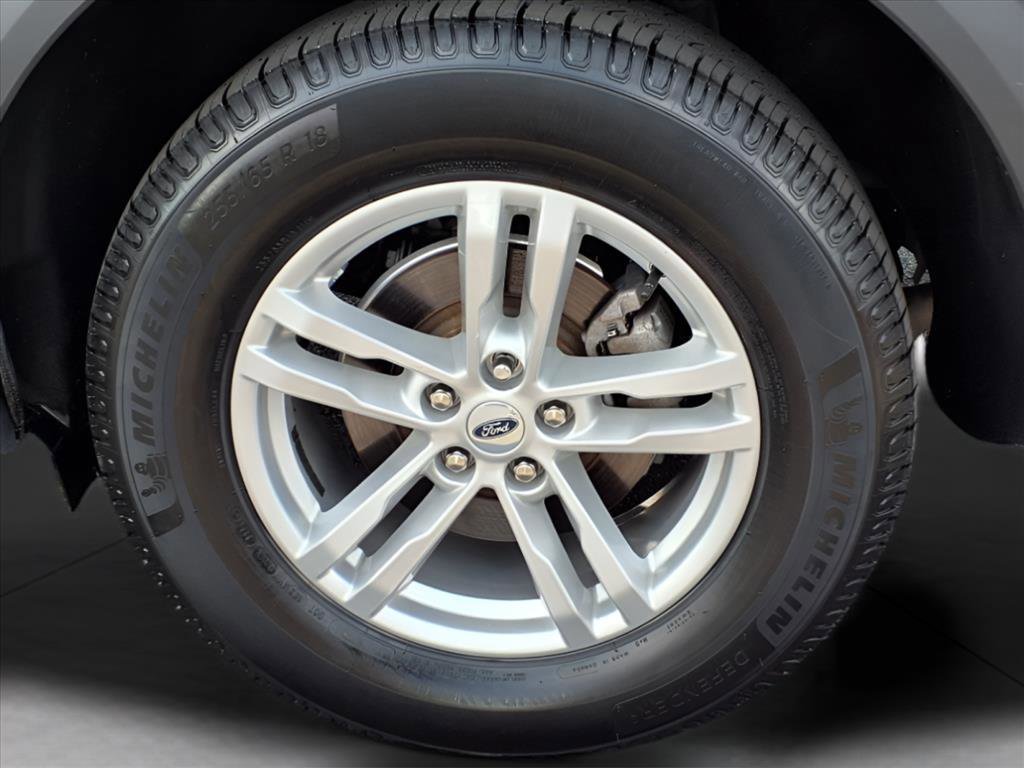 Certified 2023 Ford Explorer XLT image 9