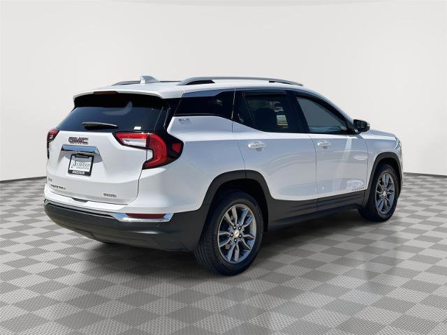 Used 2022 GMC Terrain SLT w/ Infotainment Package II AWD/4WD image 7