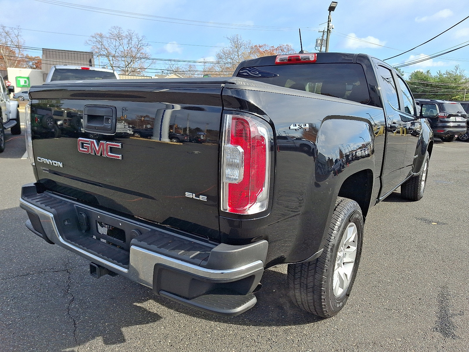 Used 2017 GMC Canyon SLE w/ Trailering Package image 4