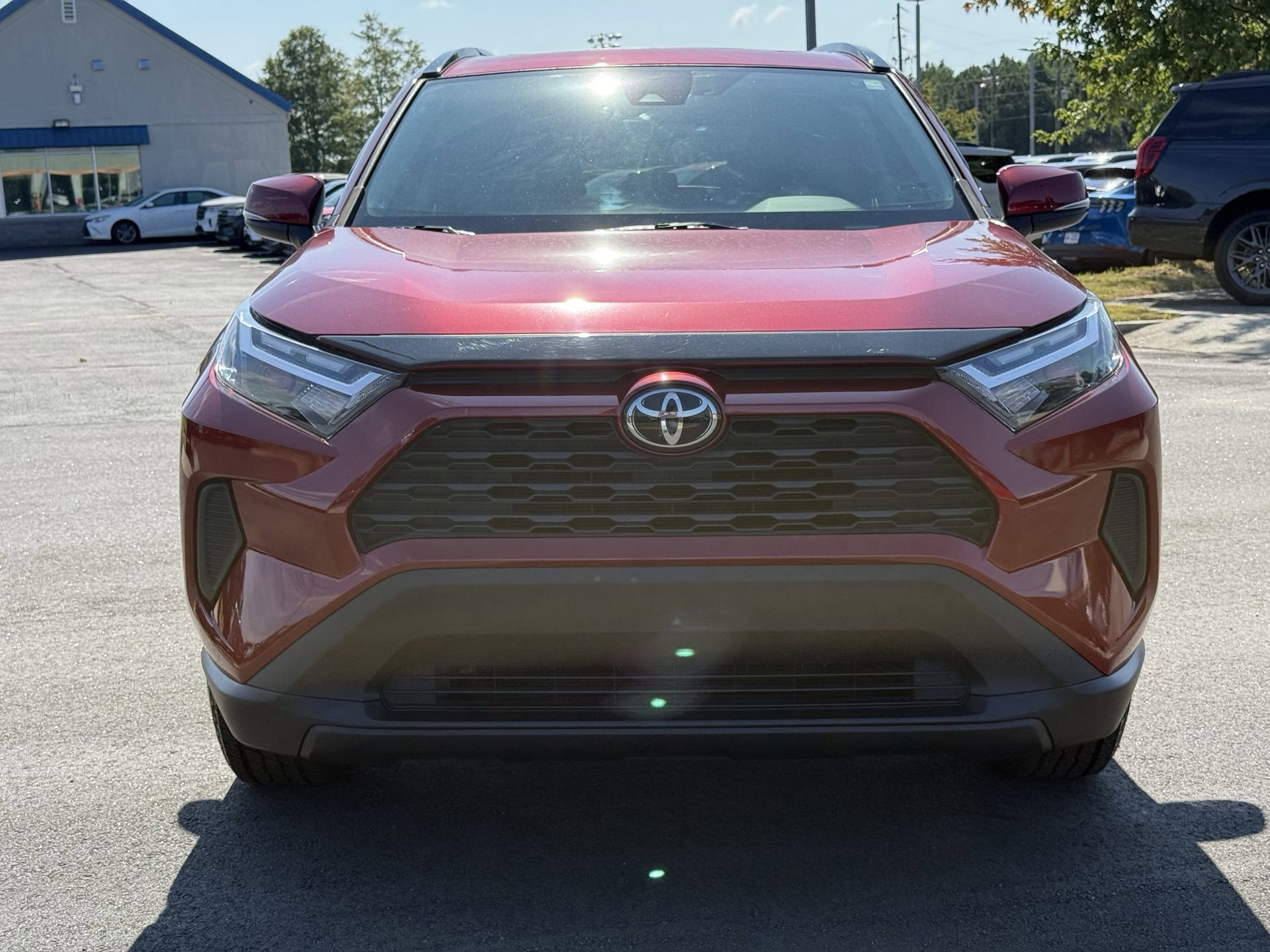 Used 2022 Toyota RAV4 XLE image 8