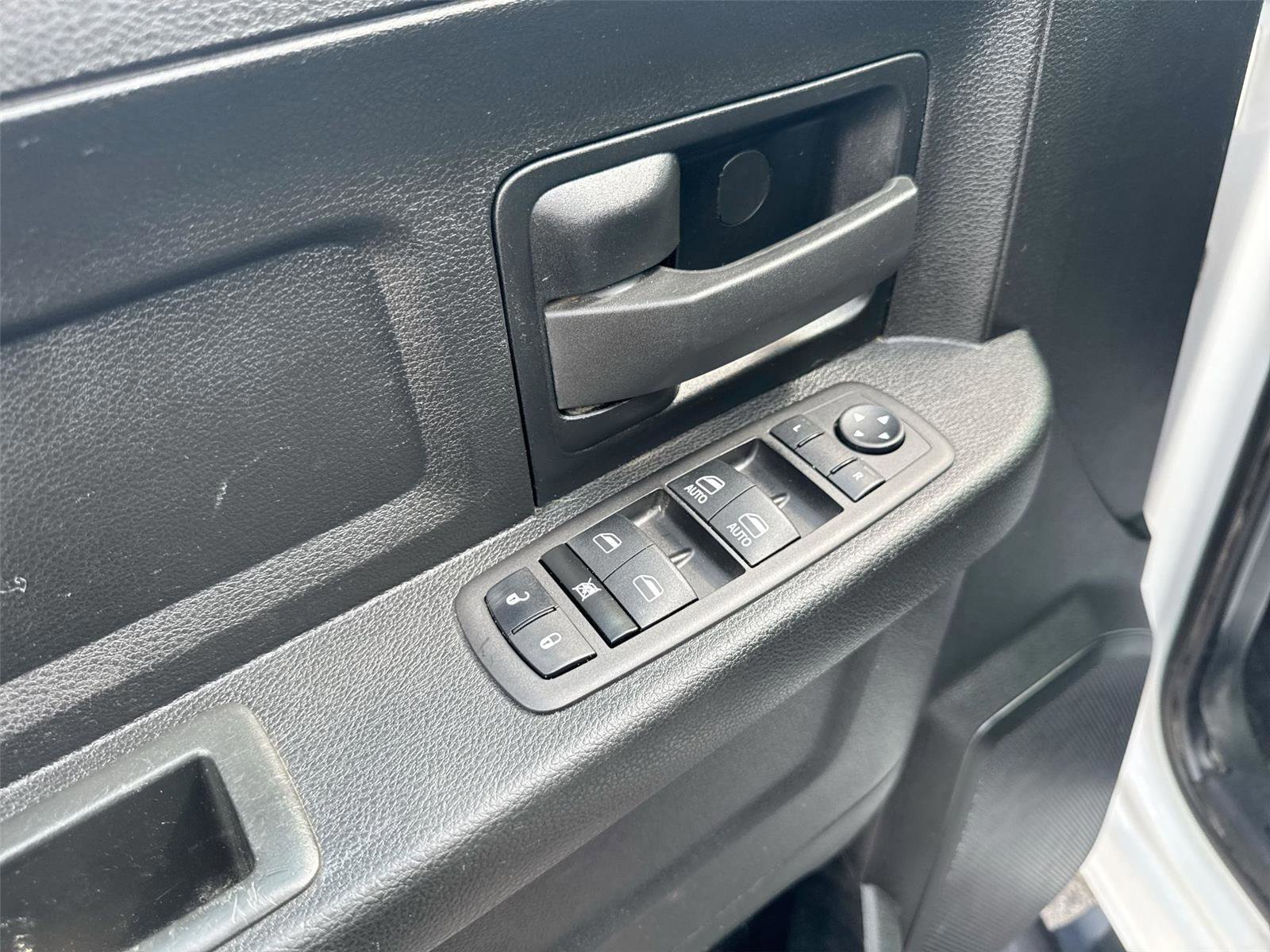 Used 2022 RAM 3500 Tradesman image 15