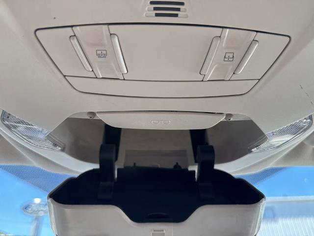 Certified 2018 Ford Escape Titanium w/ Ford Safe & Smart Package AWD/4WD image 33