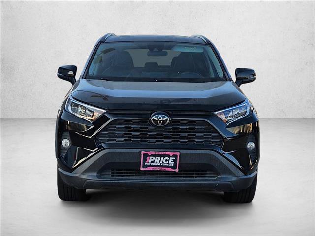 Used 2020 Toyota RAV4 XLE Premium FWD image 2