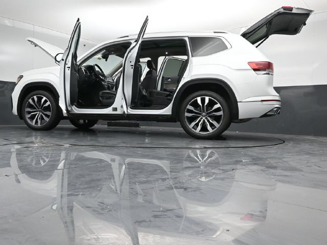 Used 2023 Volkswagen Atlas SEL Premium AWD/4WD image 57