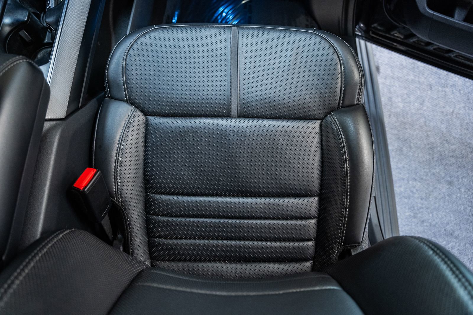 Certified 2023 Ford F150 Platinum w/ Equipment Group 701A High image 42