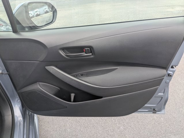 Used 2023 Toyota Corolla LE image 30