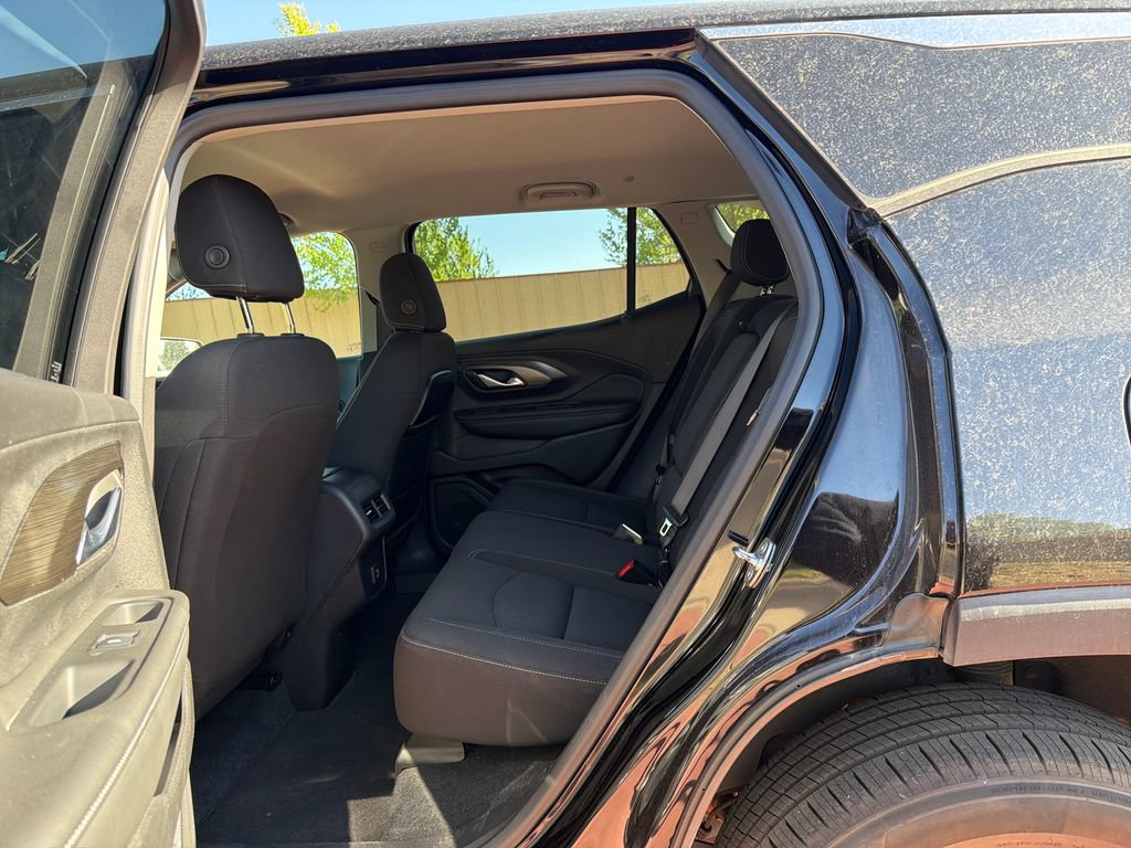 Used 2024 GMC Terrain SLE AWD/4WD image 21