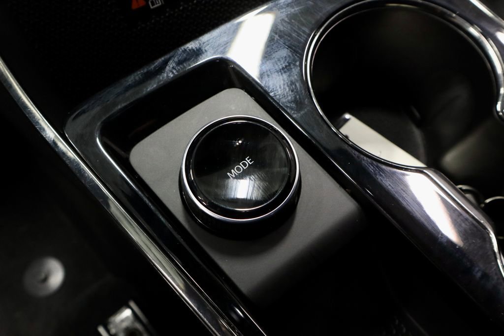 Used 2025 Chevrolet Equinox RS w/ Safety and Technology Package image 35