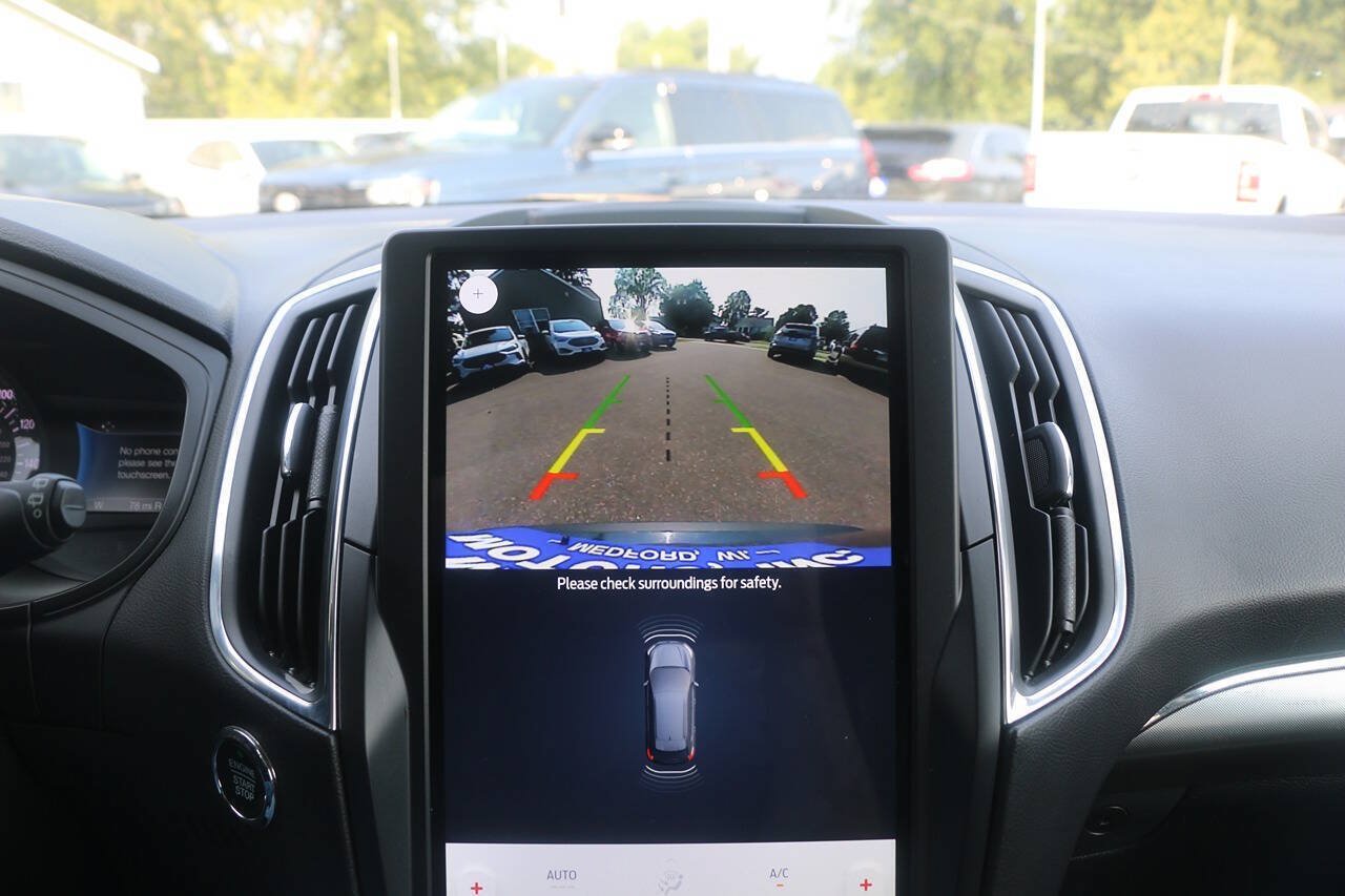 Certified 2024 Ford Edge Titanium AWD/4WD image 37