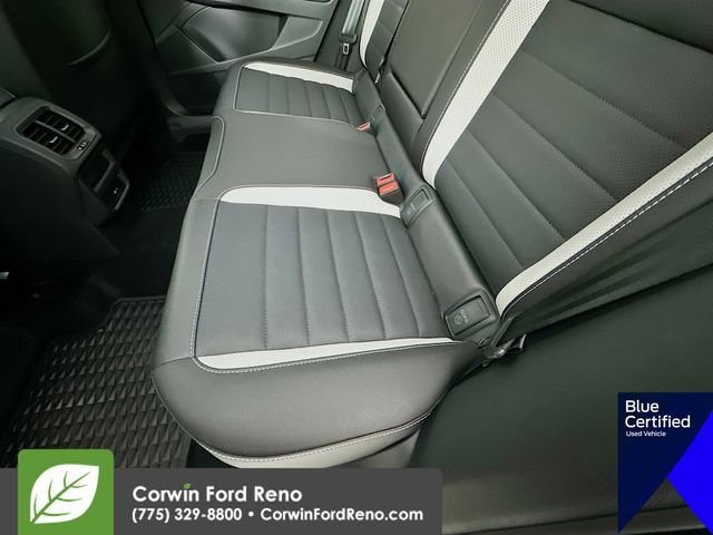 Used 2025 Volkswagen Taos SEL image 27