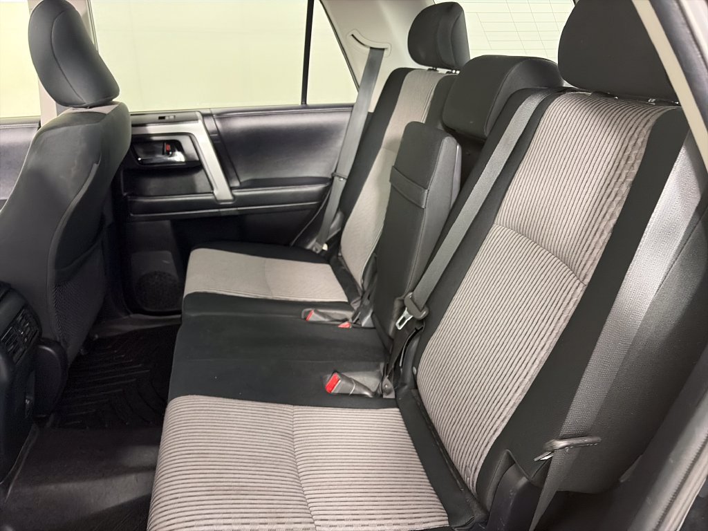 Used 2022 Toyota 4Runner SR5 AWD/4WD image 13