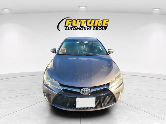 Used 2017 Toyota Camry image 4