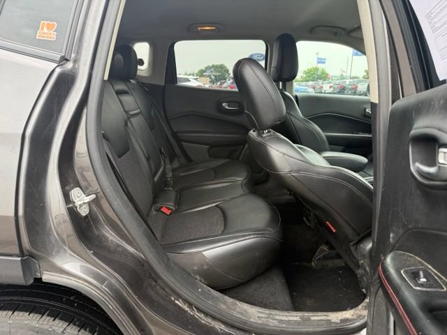 Used 2019 Jeep Compass Trailhawk AWD/4WD image 13