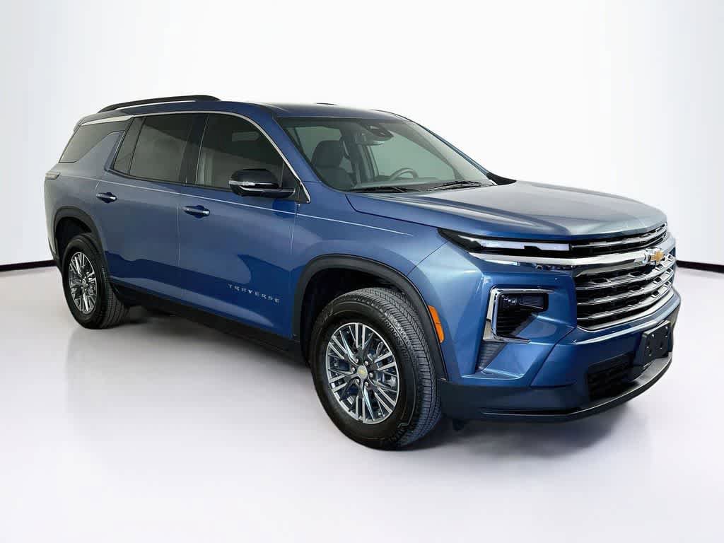 Used 2024 Chevrolet Traverse LT AWD/4WD image 24