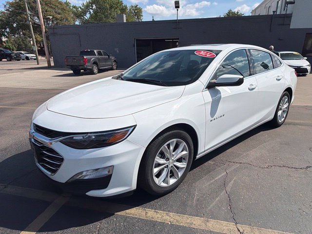 Used 2024 Chevrolet Malibu LT FWD image 3
