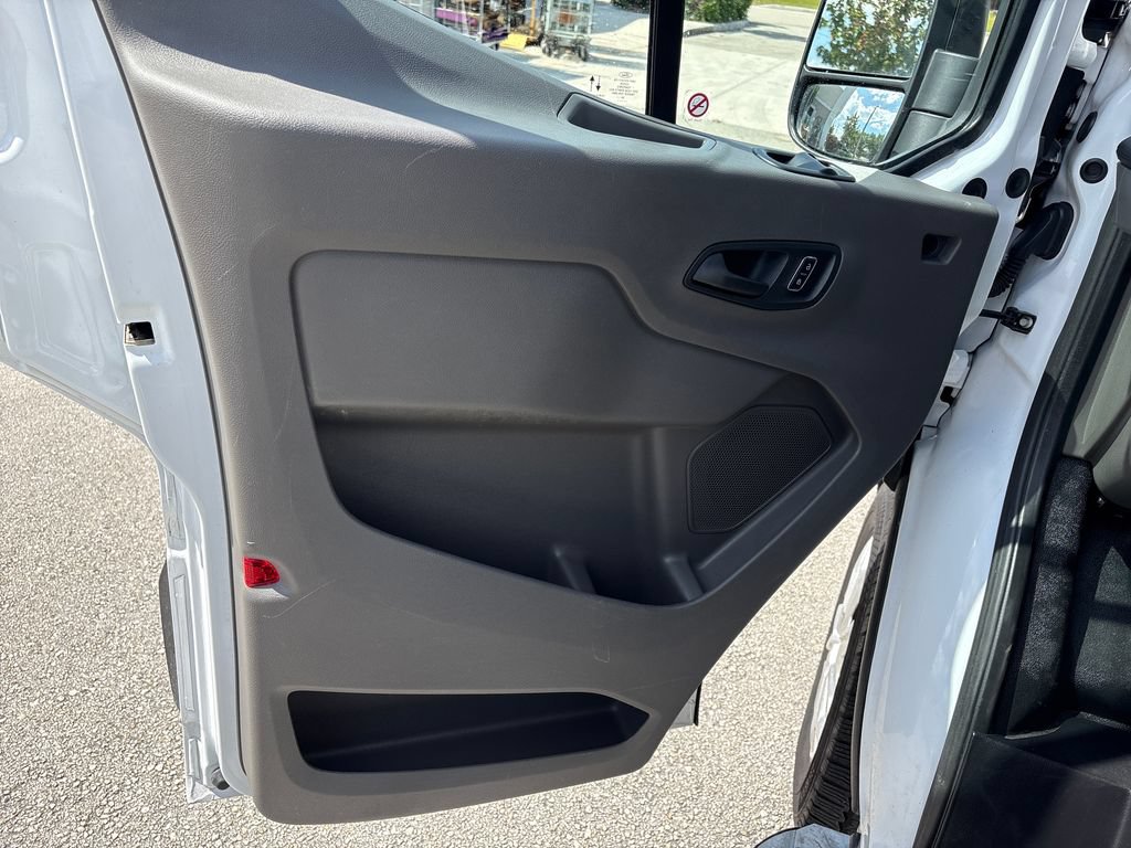 Certified 2025 Ford Transit 250 Low Roof w/ Exterior Upgrade Package RWD image 27
