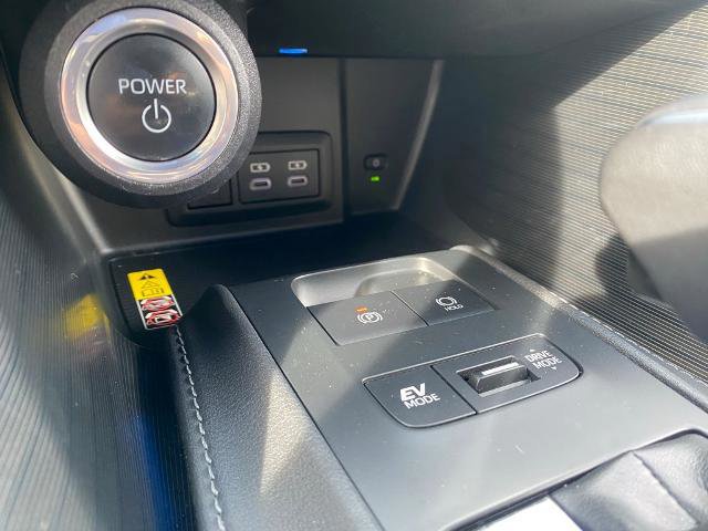 Used 2023 Toyota Venza Nightshade image 22