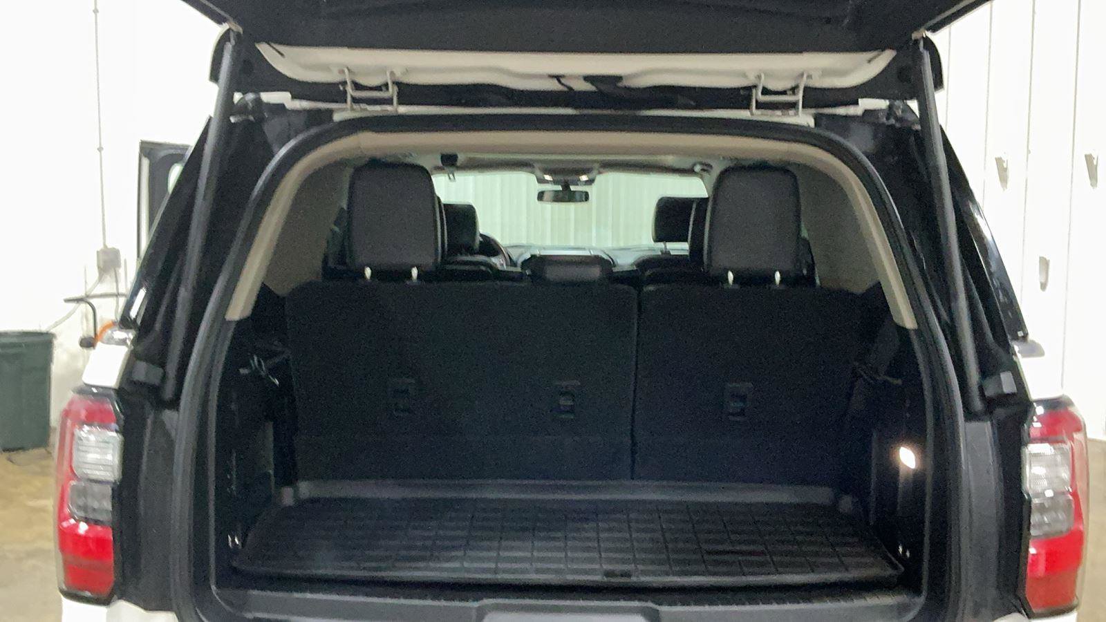 Certified 2021 Ford Expedition Platinum image 15
