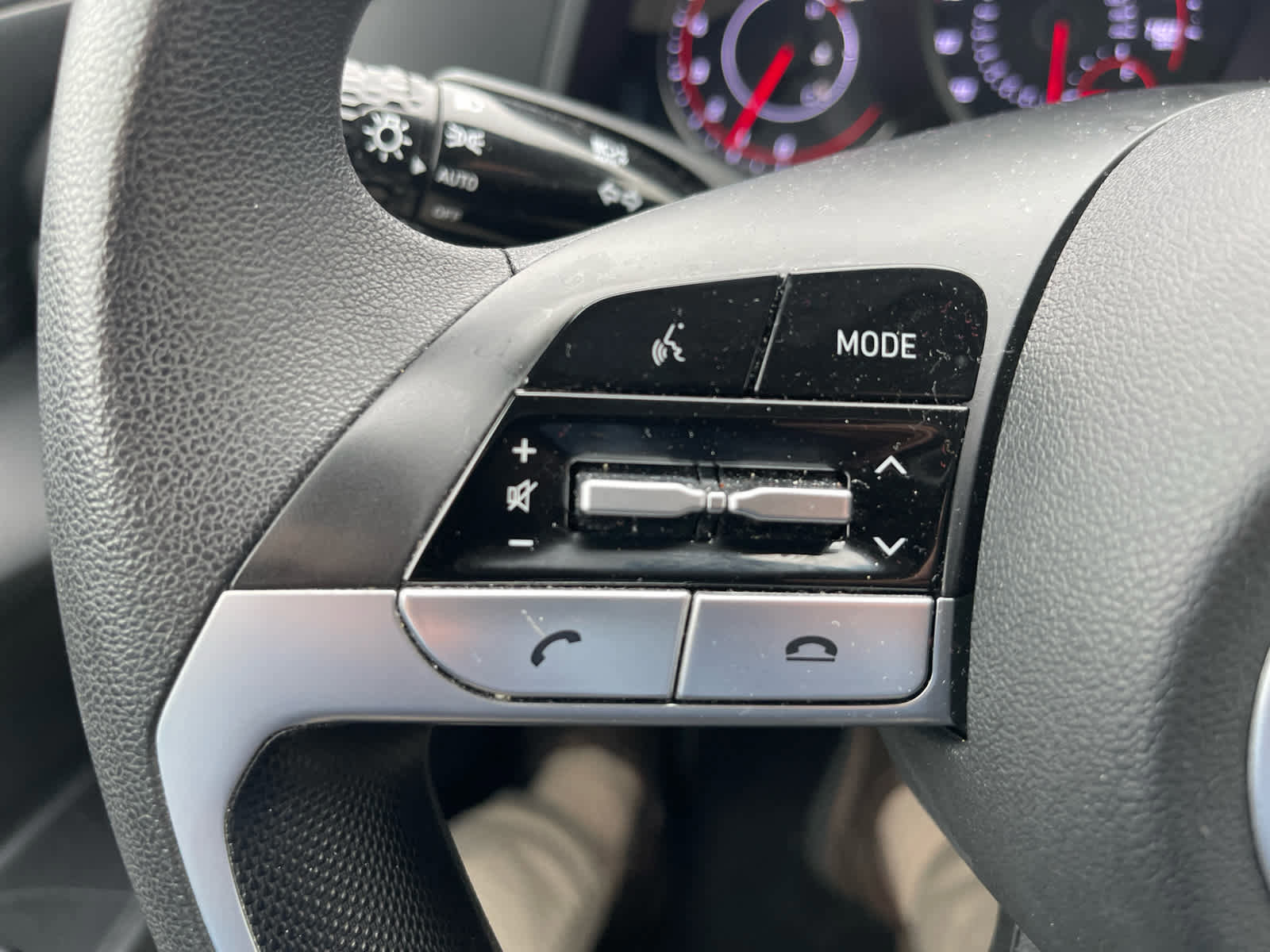 Used 2021 Hyundai Elantra SEL image 15