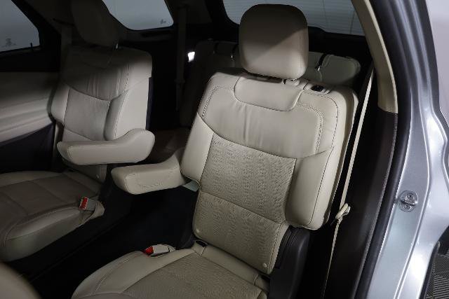 Certified 2023 Ford Explorer Platinum w/ Premium Technology Package AWD/4WD image 12
