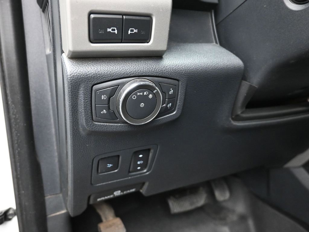 Certified 2022 Ford F250 Lariat w/ Lariat Ultimate Package image 13