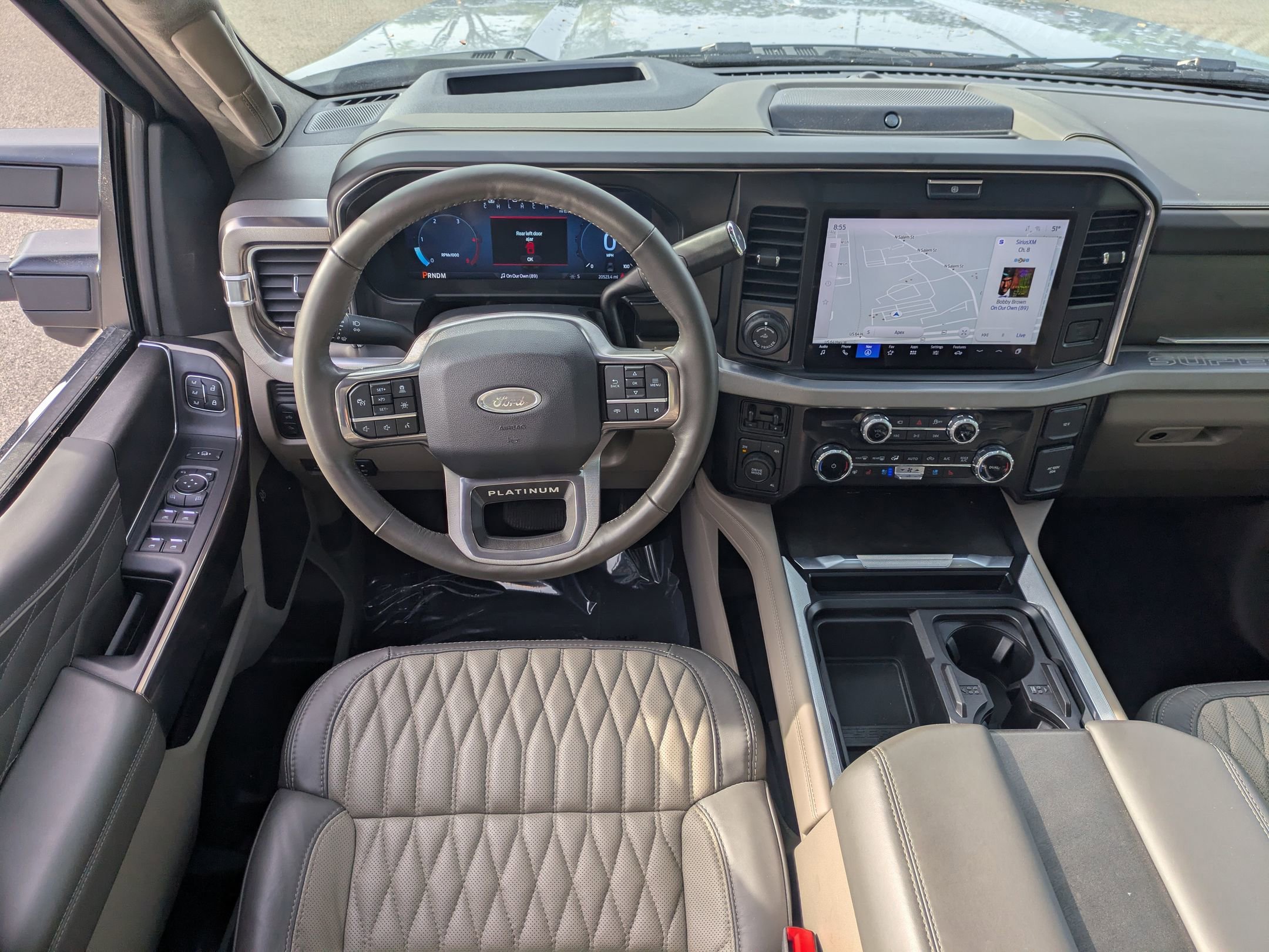 Certified 2025 Ford F450 Platinum w/ Platinum Plus Package AWD/4WD image 33