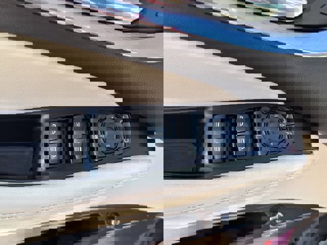 Used 2023 Buick Enclave Essence image 24