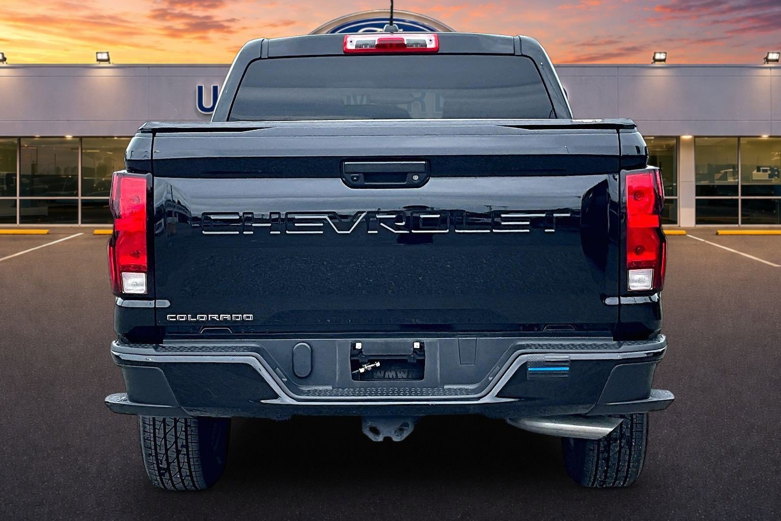 Used 2023 Chevrolet Colorado W/T RWD image 4