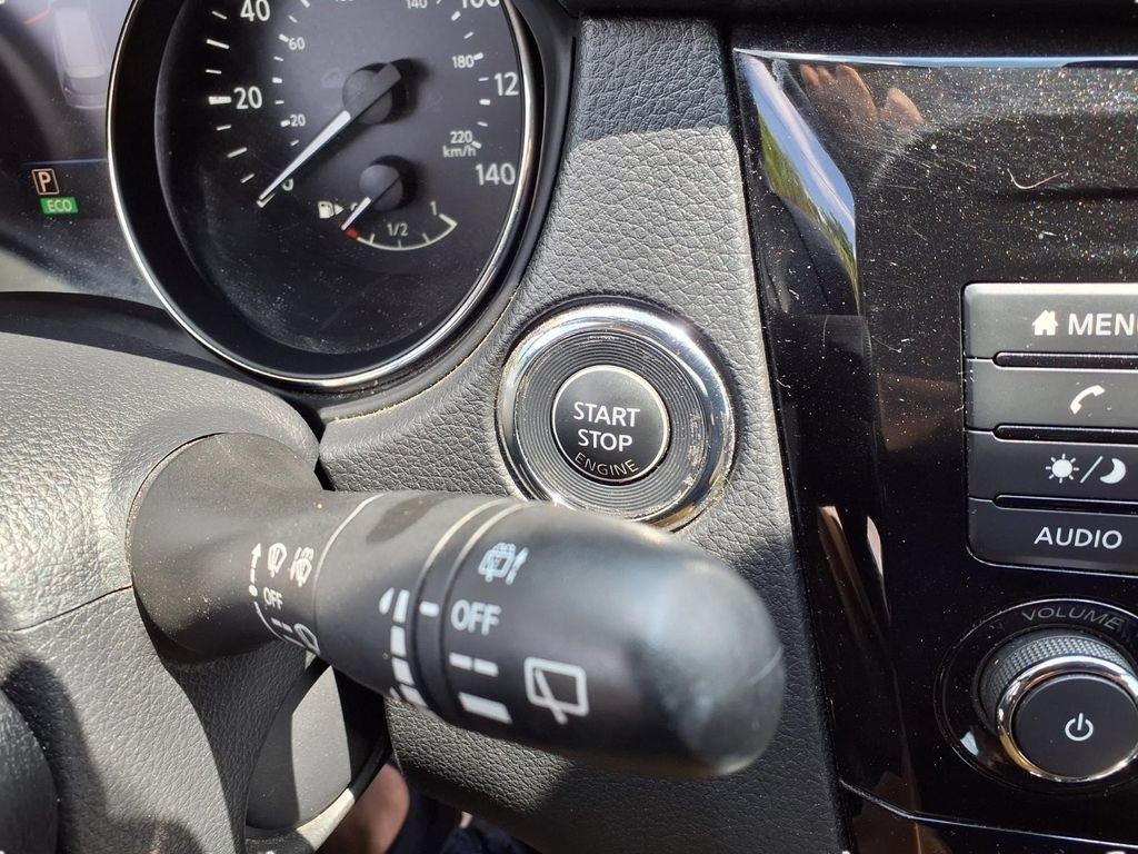 Used 2019 Nissan Rogue SV FWD image 13