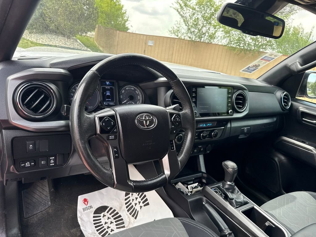Used 2021 Toyota Tacoma TRD Off-Road w/ Technology Package AWD/4WD image 12