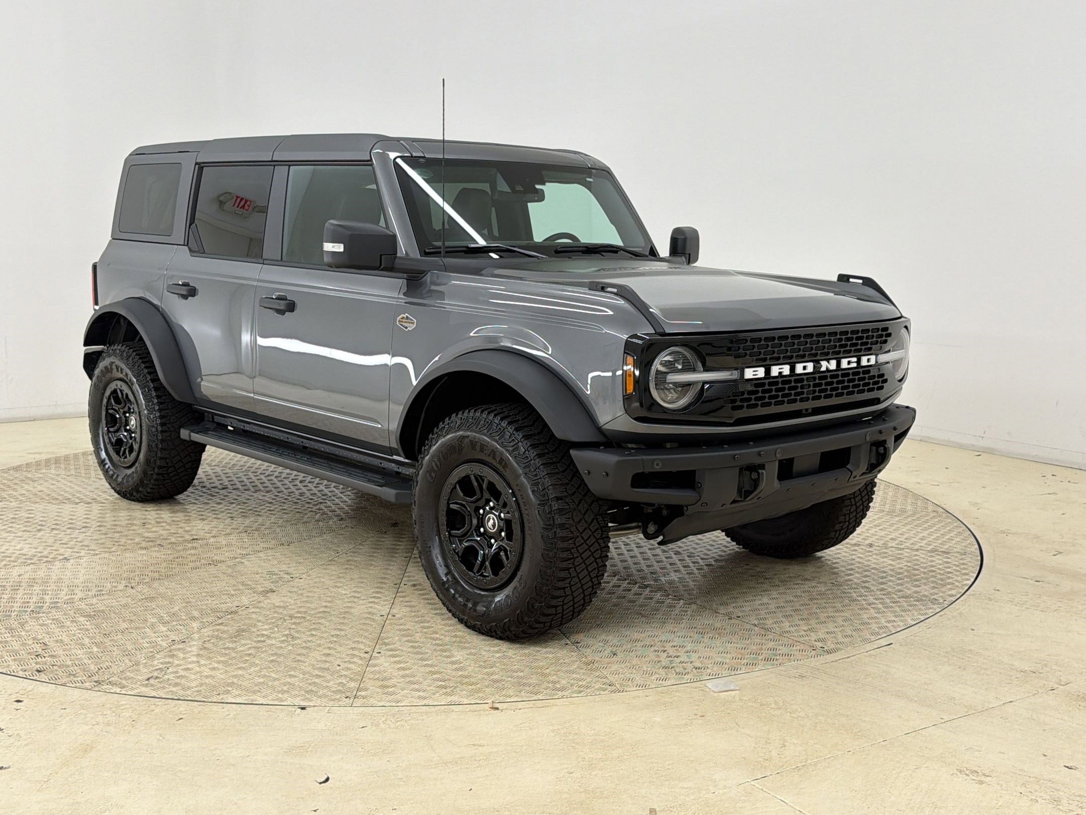 Certified 2024 Ford Bronco Wildtrak AWD/4WD image 7
