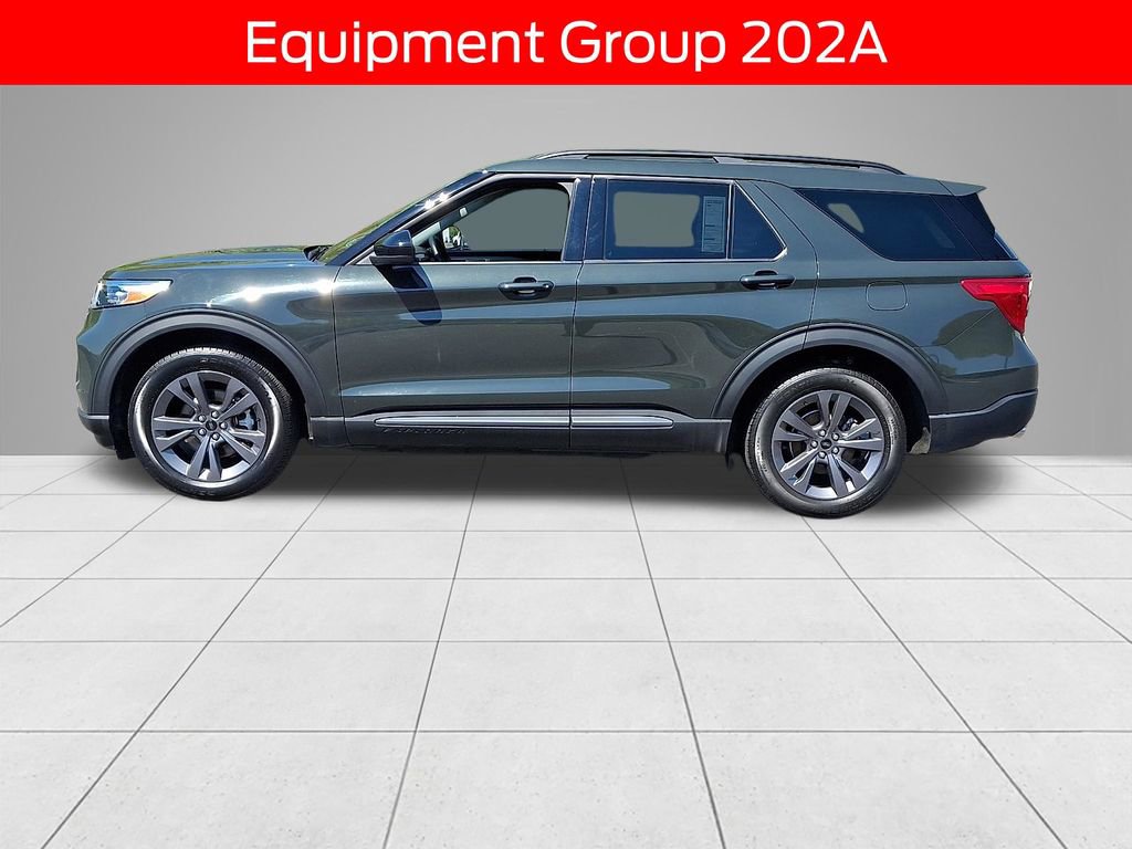 Certified 2023 Ford Explorer XLT w/ Equipment Group 202A AWD/4WD image 7