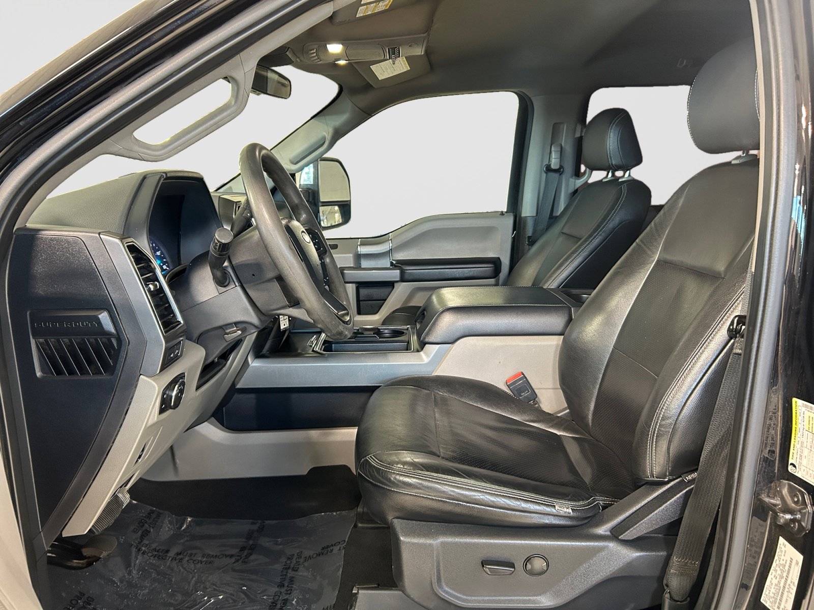 Certified 2022 Ford F350 XLT w/ XLT Premium Package AWD/4WD image 10