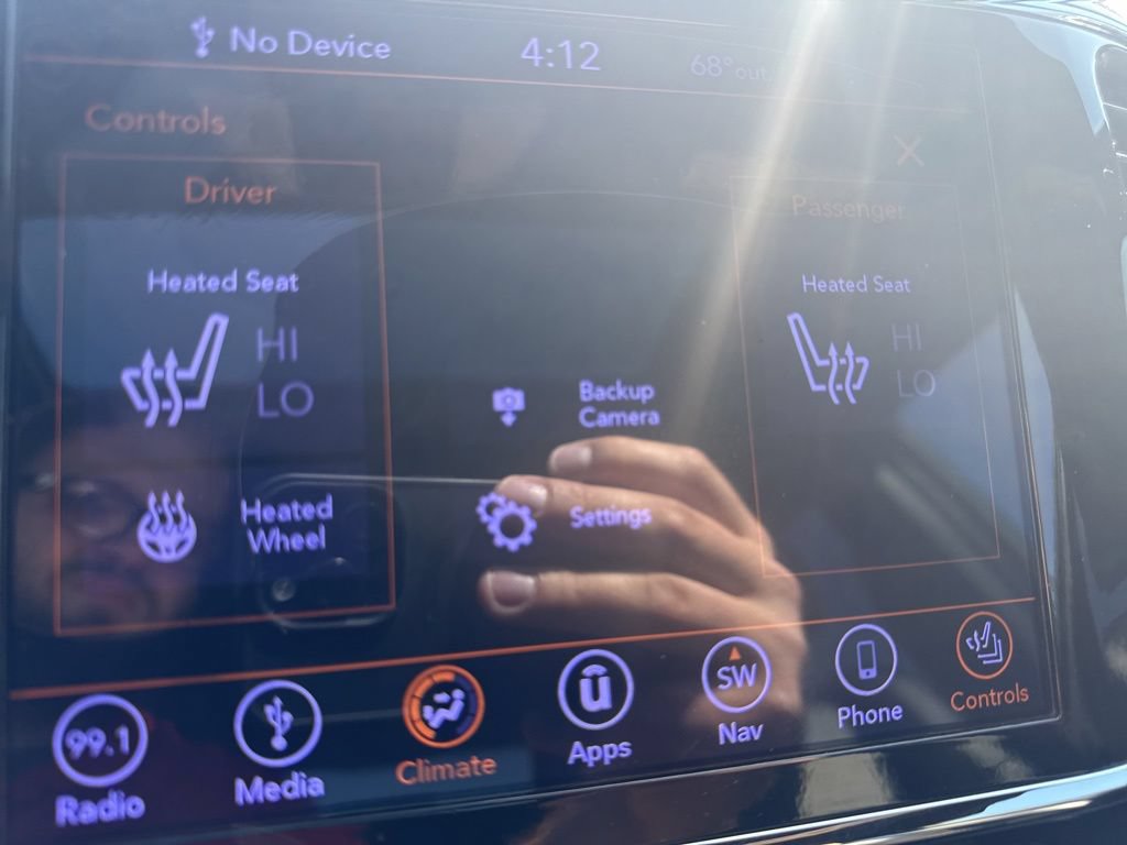 Used 2019 Jeep Grand Cherokee Altitude AWD/4WD image 27