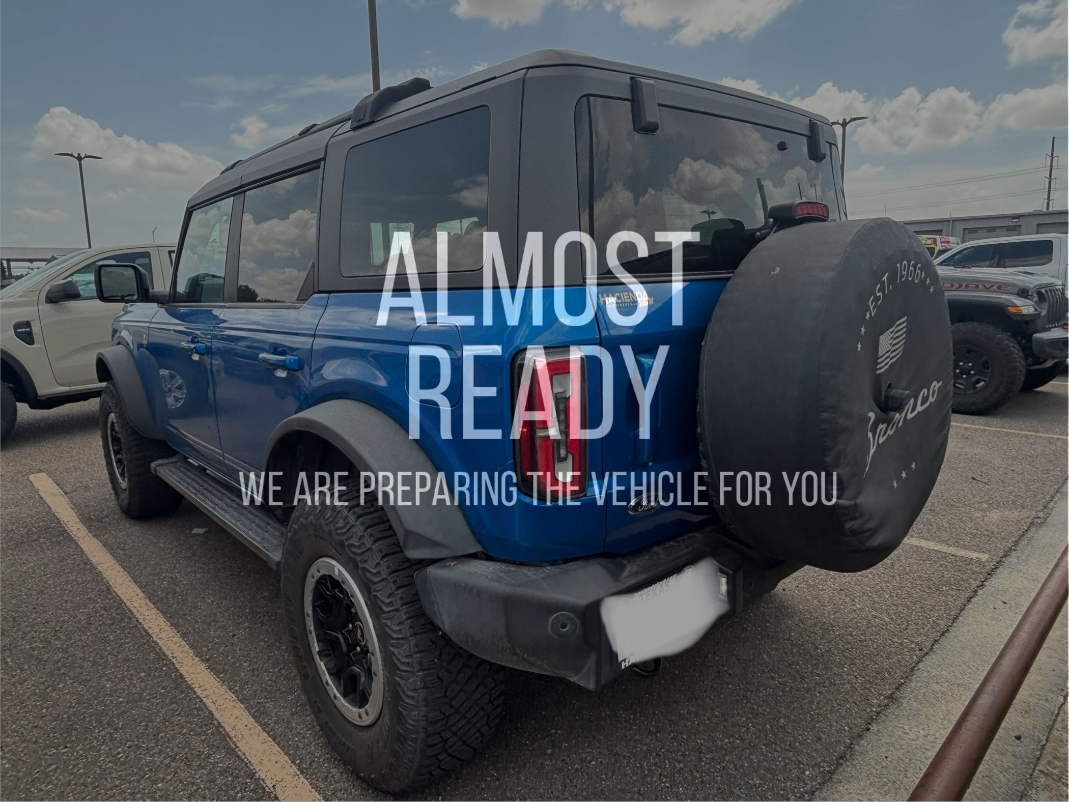 Certified 2023 Ford Bronco Outer Banks w/ Sasquatch Package AWD/4WD image 3
