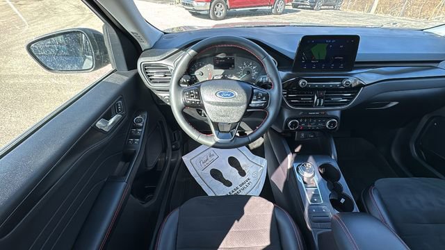 Certified 2022 Ford Escape SEL w/ SEL Stealth AWD Package image 16