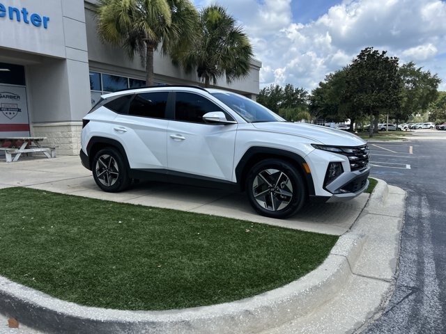 Used 2025 Hyundai Tucson SEL FWD image 2