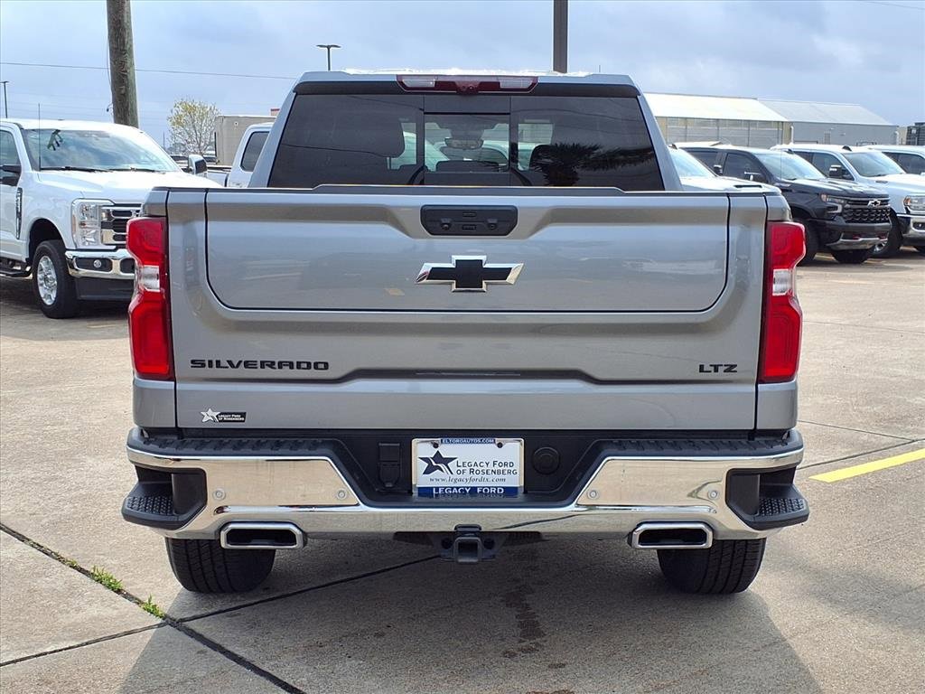 Used 2023 Chevrolet Silverado 1500 LTZ w/ LTZ Premium Package image 5