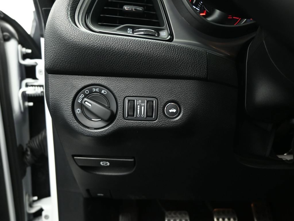 Used 2023 Dodge Challenger R/T image 12