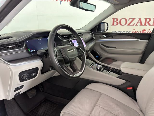 Used 2021 Jeep Grand Cherokee L Overland w/ Luxury Tech Group IV image 12