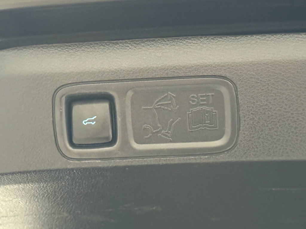 Certified 2023 Ford Expedition Limited image 36