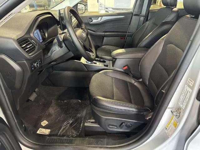 Certified 2025 Ford Escape Base image 16