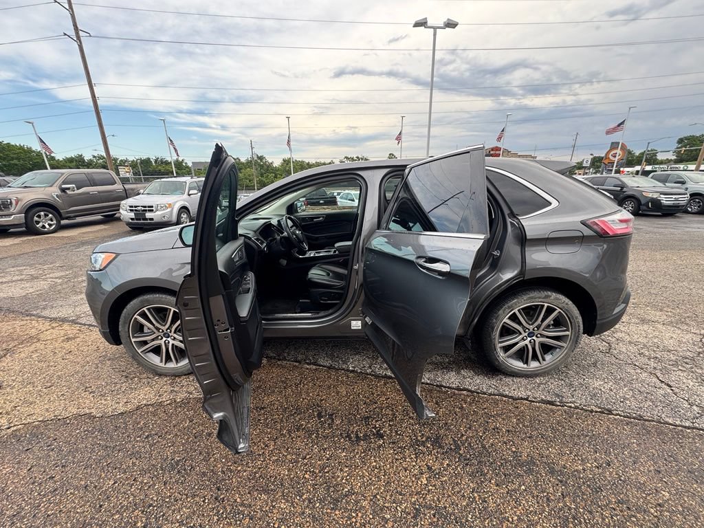 Certified 2022 Ford Edge Titanium w/ Equipment Group 301A AWD/4WD image 4