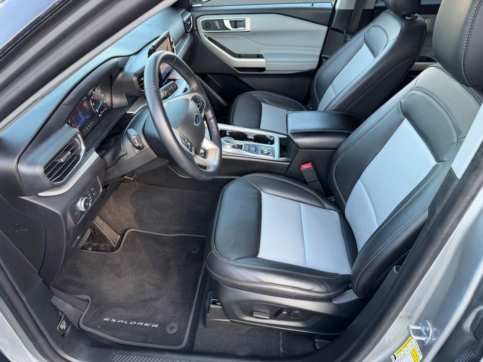 Certified 2022 Ford Explorer XLT w/ Equipment Group 202A image 24
