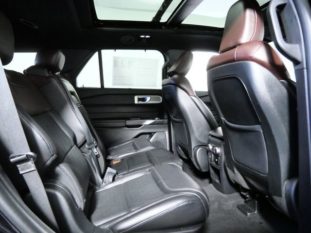 Certified 2020 Ford Explorer Platinum image 12