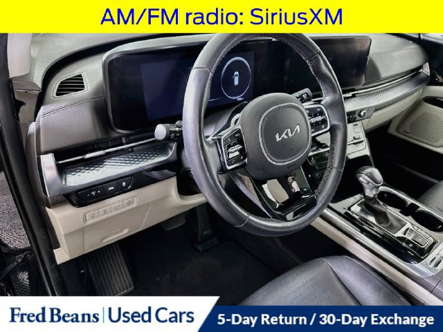 Used 2023 Kia Carnival SX Prestige FWD image 12