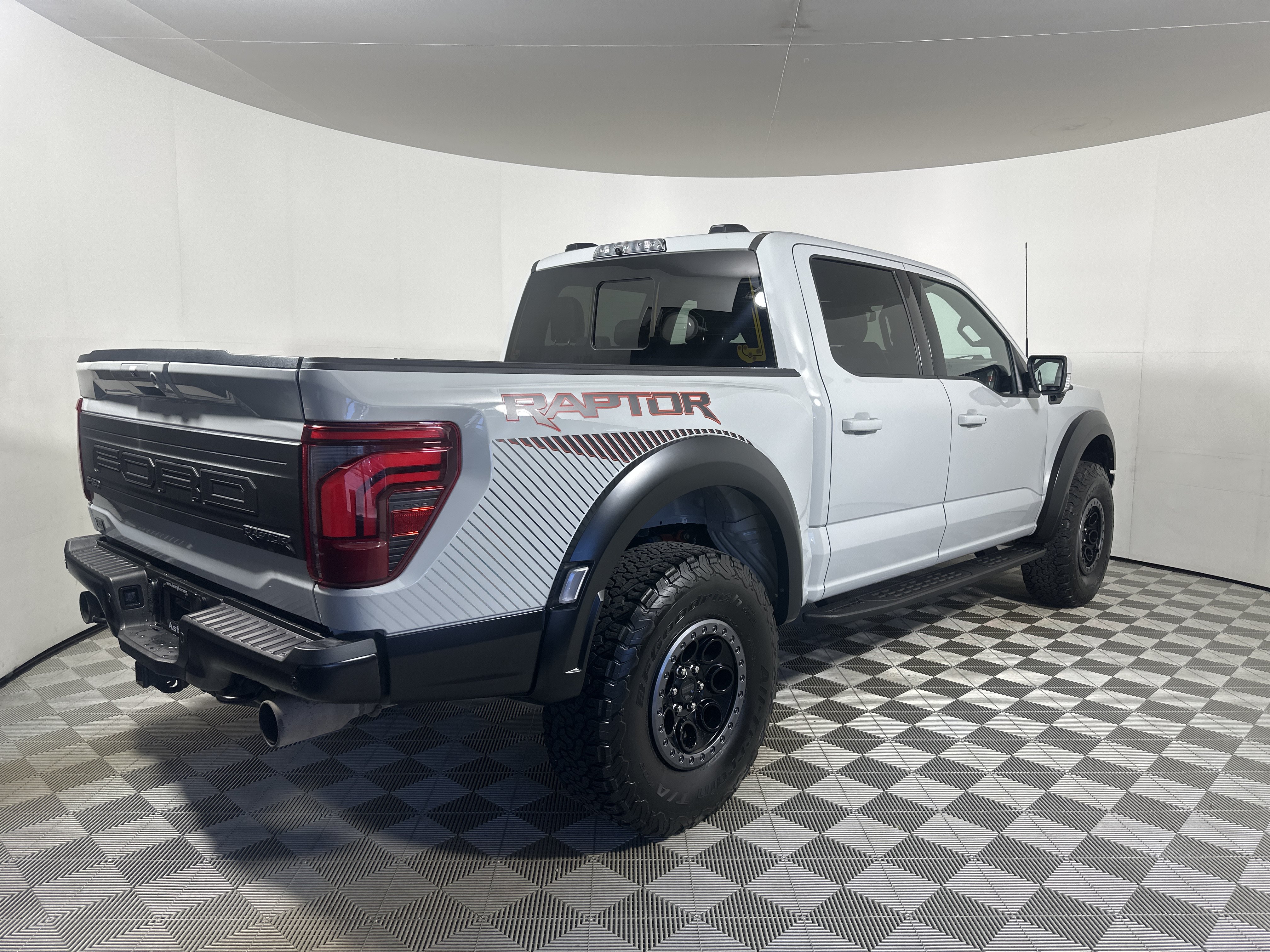 Certified 2024 Ford F150 Raptor AWD/4WD image 7