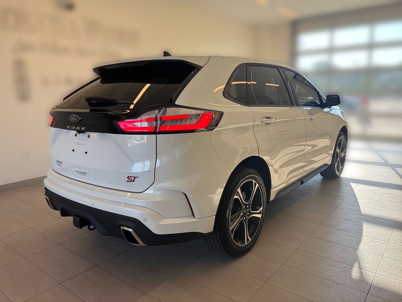 Certified 2023 Ford Edge ST AWD/4WD image 3
