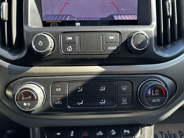 Used 2022 Chevrolet Colorado Z71 AWD/4WD image 23